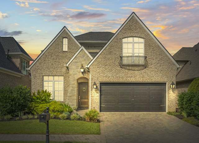 Property at 1160 Chloe Dr, Gallatin, TN 37066, 4 beds, 3.5 baths
