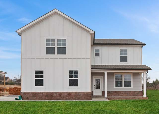 Property at 813 Averitt Ln, Lebanon, TN 37087, 5 beds, 3.5 baths