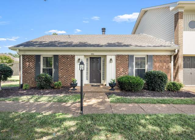 Property at 1016 E Northfield Blvd, Murfreesboro, TN 37130, 3 beds, 2 baths