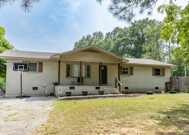 Property at 2632 Morris Ferry Bridge Rd, Winchester, TN 37398, 4 beds, 2 baths