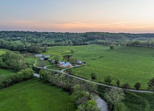 Property at 4824 Leipers Creek Rd, Williamsport, TN 38487, 3 beds, 4.5 baths