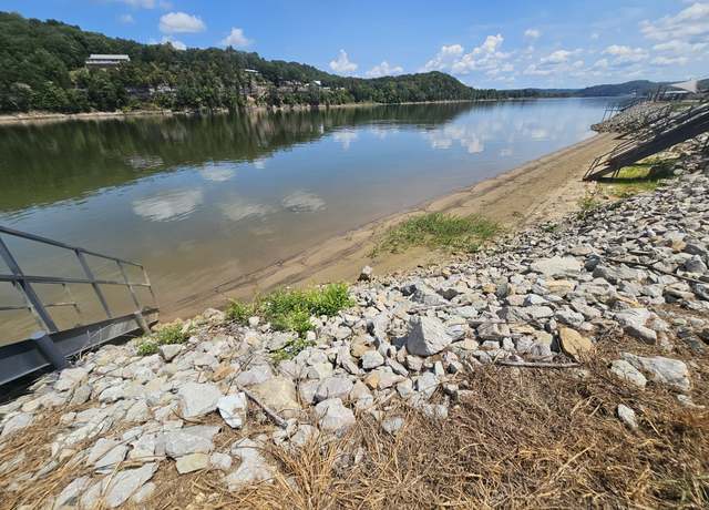 Property at 238 S River Front Dr, Clifton, TN 38425