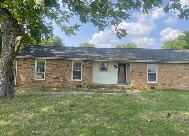Property at 306 Tiny Town Rd, Clarksville, TN 37042, 3 beds, 2 baths