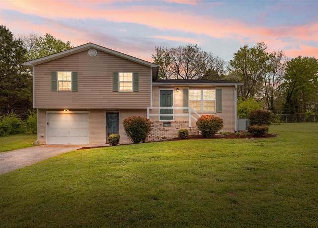 Property at 1945 Bay Hill Dr, Hixson, TN 37343, 3 beds, 1.5 baths