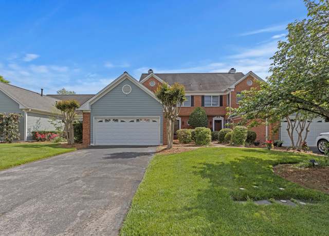 Property at 1216 Constitution Dr, Chattanooga, TN 37405, 3 beds, 2.5 baths