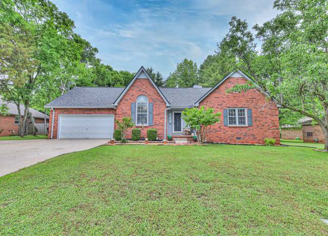 Property at 2422 Windemere Dr, Murfreesboro, TN 37128, 3 beds, 2 baths