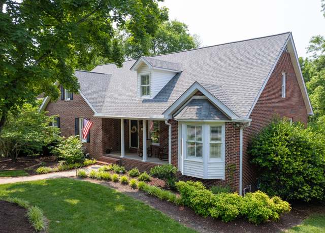 Property at 1719 Waterford Rd, Murfreesboro, TN 37129, 4 beds, 3 baths