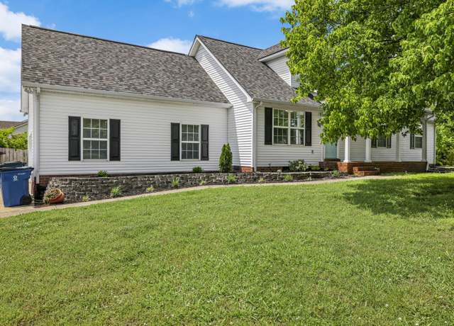 Property at 112 Vassar Ct, Murfreesboro, TN 37129, 4 beds, 3 baths