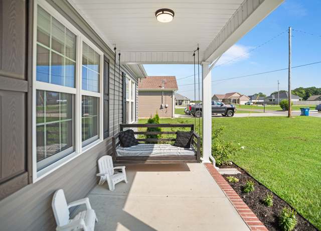 Property at 32 Saddle St, Manchester, TN 37355, 3 beds, 2 baths