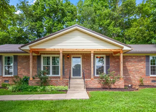 Property at 116 Skyview Dr, Columbia, TN 38401, 3 beds, 2 baths