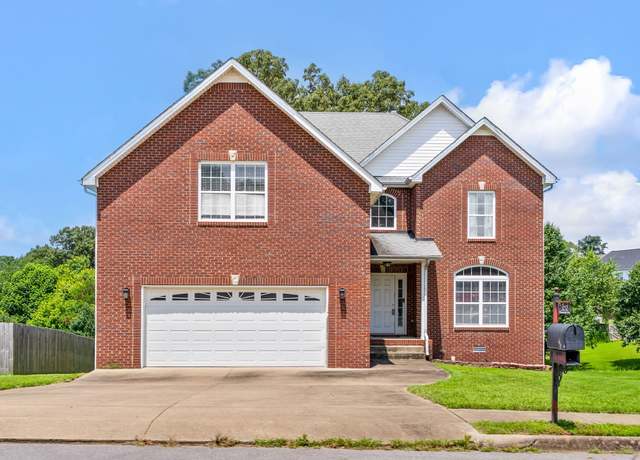 Property at 3232 Timberdale Dr, Clarksville, TN 37042, 4 beds, 3 baths