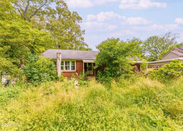 Property at 1624 Everett Ave , TN Ave, Maryville, TN 37804, 3 beds, 1.5 baths