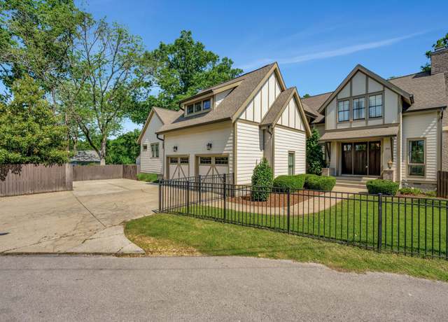 Property at 203 36th Ave N, Nashville, TN 37209, 5 beds, 4.5 baths