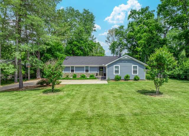 Property at 813 Stonebrook Blvd, Nolensville, TN 37135, 5 beds, 3 baths