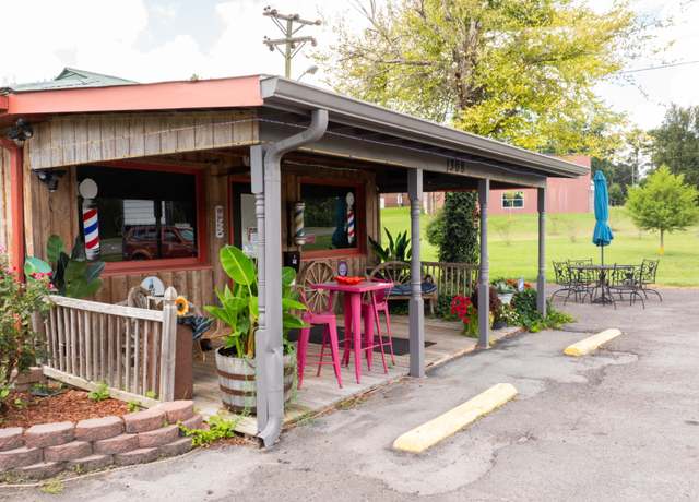 Property at 1308 Neelys Bend Rd, Madison, TN 37115, 1 bed, 1.5 baths