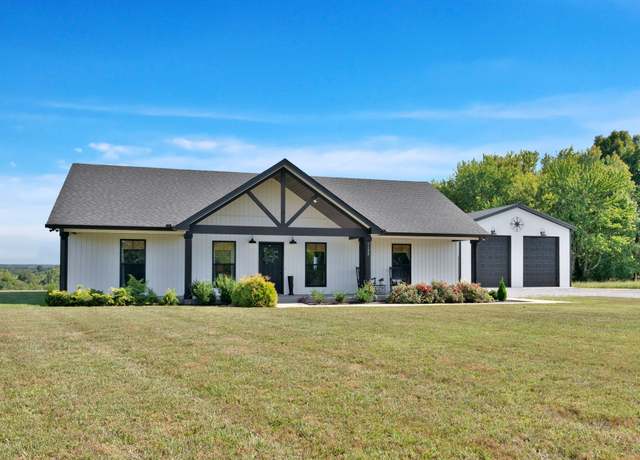 Property at 1124 Gaines Hill Rd, Westmoreland, TN 37186, 3 beds, 2 baths