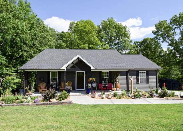 Property at 421 Marlin Ln, Westmoreland, TN 37186, 3 beds, 2 baths