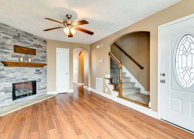 Property at 546 Falkland Cir, Clarksville, TN 37042, 4 beds, 2.5 baths