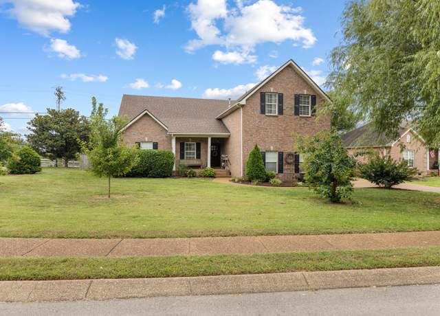 Property at 1735 Dryden Dr, Spring Hill, TN 37174, 3 beds, 2.5 baths