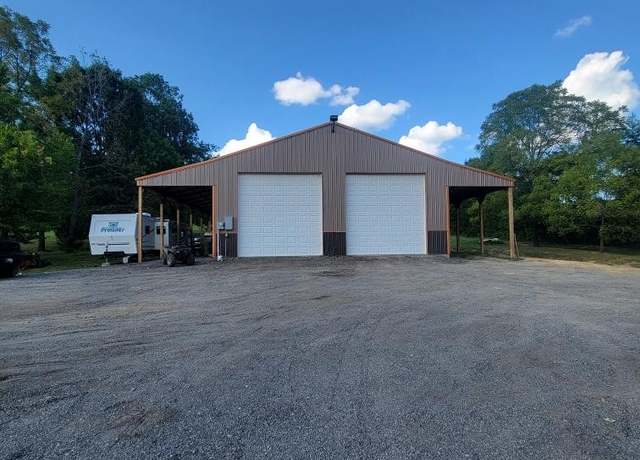 Property at 5290 Hickory Ridge Rd, Lebanon, TN 37087, 5 beds, 2.5 baths