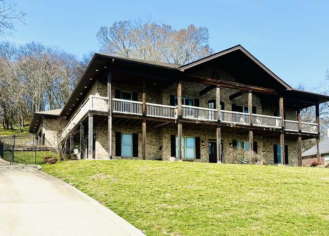 Property at 1715 Oak Trail Dr, Columbia, TN 38401, 5 beds, 3.5 baths
