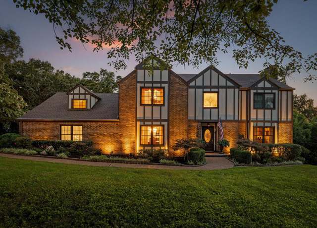 Property at 7819 Stonehenge Dr, Chattanooga, TN 37421, 4 beds, 6 baths