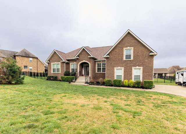 Property at 2250 London Ln, Greenbrier, TN 37073, 4 beds, 3 baths