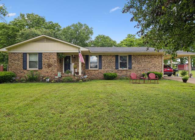 Property at 405 Mockingbird Dr, Mount Pleasant, TN 38474, 3 beds, 2 baths
