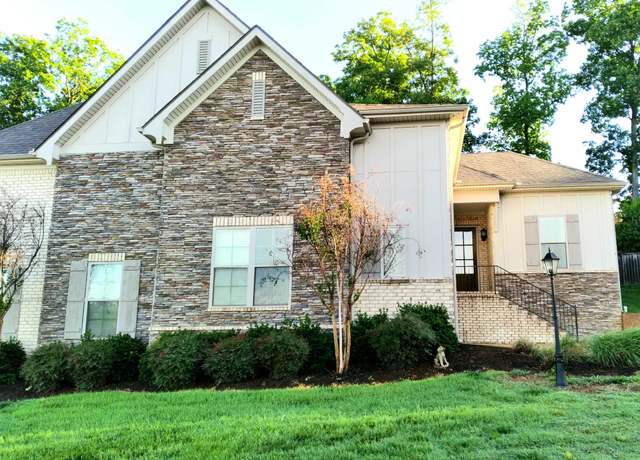 Property at 168 Cobbler Cir, Hendersonville, TN 37075, 2 beds, 2 baths