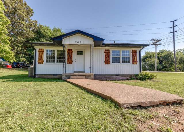 Property at 205 Carpenter St, Mount Pleasant, TN 38474, 2 beds, 1 bath