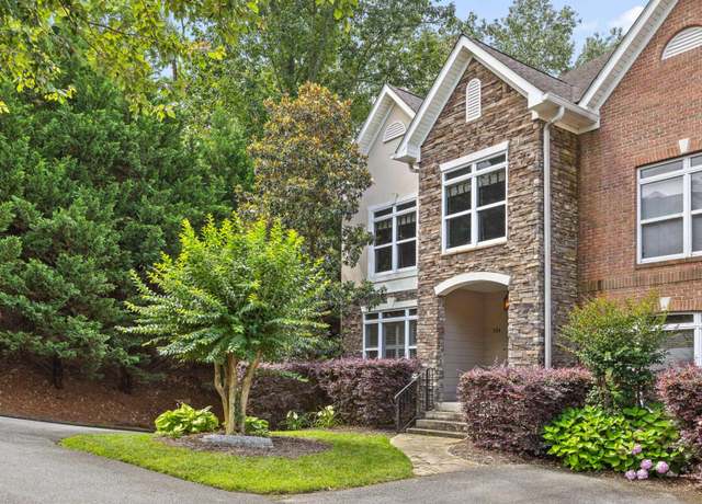 Property at 224 Shady Ridge Ln, Chattanooga, TN 37405, 4 beds, 3.5 baths