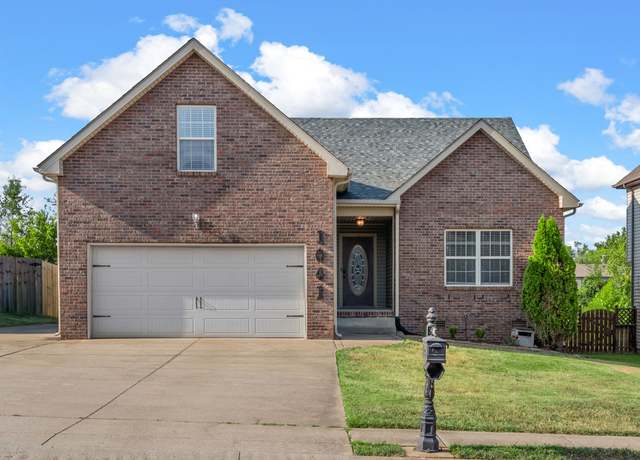 Property at 1041 Henry Place Blvd, Clarksville, TN 37042, 4 beds, 3 baths
