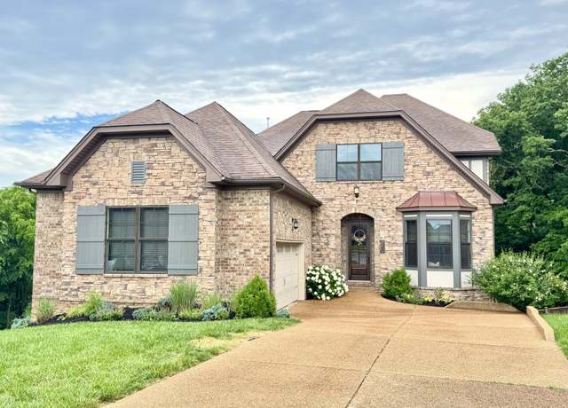 Property at 840 Woodland Way, Nashville, TN 37209, 4 beds, 3.5 baths