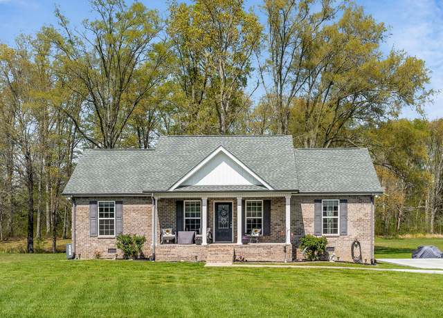 Property at 522 Green Meadow Dr, Smithville, TN 37166, 3 beds, 2 baths