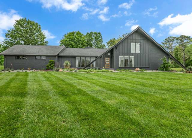 Property at 600 Wilson Pike, Brentwood, TN 37027, 4 beds, 3.5 baths