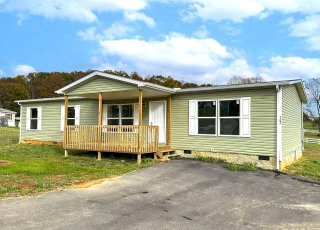Property at 303 Bungalow Dr, Dandridge, TN 37725, 3 beds, 2 baths