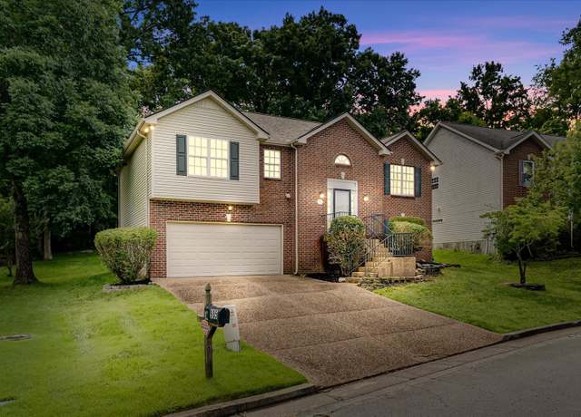 Property at 905 Waynewood Ln, Hermitage, TN 37076, 3 beds, 2.5 baths