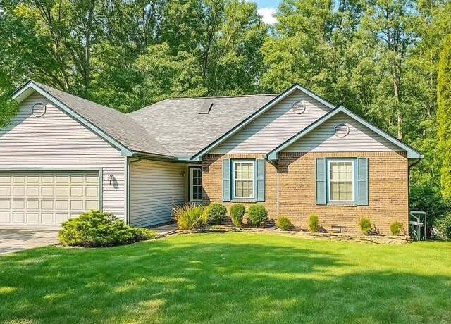 Property at 103 Dovenshire Dr, Crossville, TN 38558, 3 beds, 2 baths