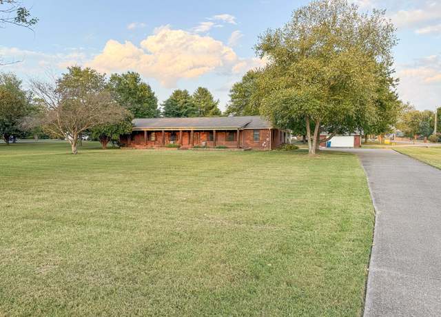 Property at 400 Brinkley Rd, Murfreesboro, TN 37128, 4 beds, 3.5 baths
