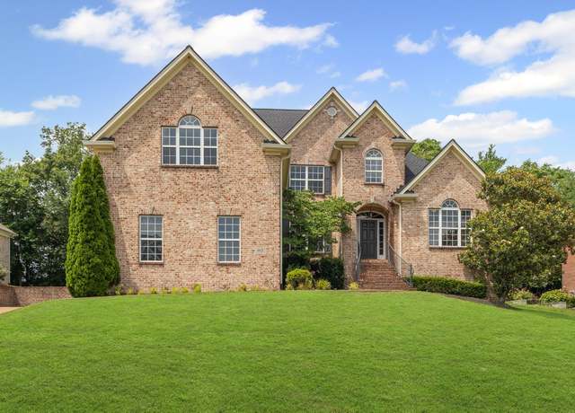 Property at 612 Firefox Dr, Brentwood, TN 37027, 4 beds, 4 baths