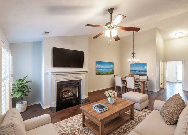 Property at 395 Devon Chase Hl #803, Gallatin, TN 37066, 3 beds, 2 baths