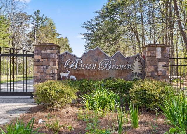 Property at 2593 Boston Branch Cir, Signal Mountain, TN 37377