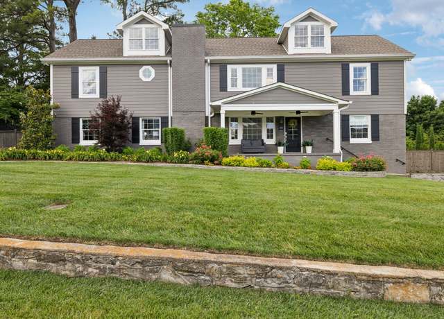 Property at 303 Avondale Dr, Franklin, TN 37064, 4 beds, 4.5 baths