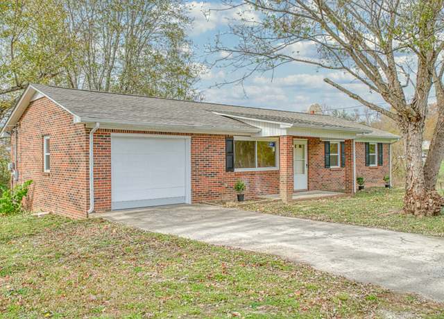 Property at 956 Shannon Dr, Cookeville, TN 38506, 3 beds, 1 bath