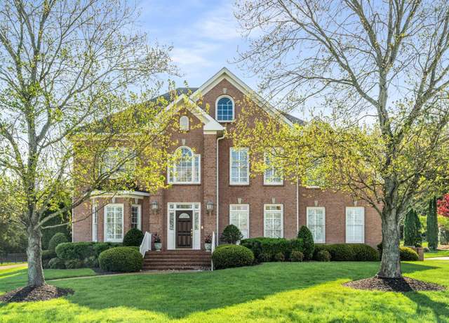 Property at 116 Gardengate Dr, Franklin, TN 37069, 4 beds, 3.5 baths
