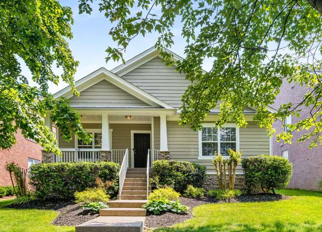 Property at 3038 Oxford Glen Dr, Franklin, TN 37067, 3 beds, 2 baths