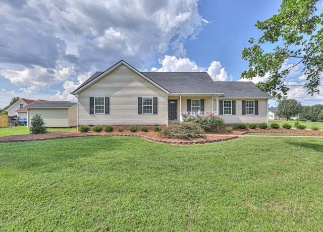 Property at 212 Towbridge Dr, Murfreesboro, TN 37129, 3 beds, 2 baths