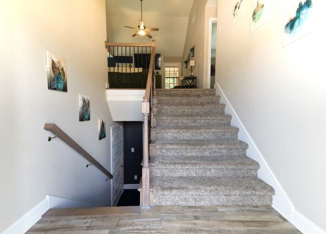 Property at 771 Boreal Way, Clarksville, TN 37042, 4 beds, 2.5 baths