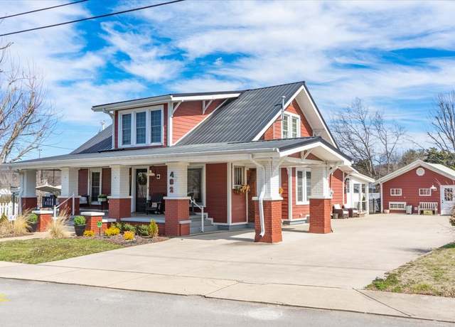 Property at 402 Montgomery St, Cowan, TN 37318, 4 beds, 2.5 baths