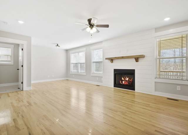 Property at 1777 Rains Rd, Clarksville, TN 37042, 3 beds, 2.5 baths